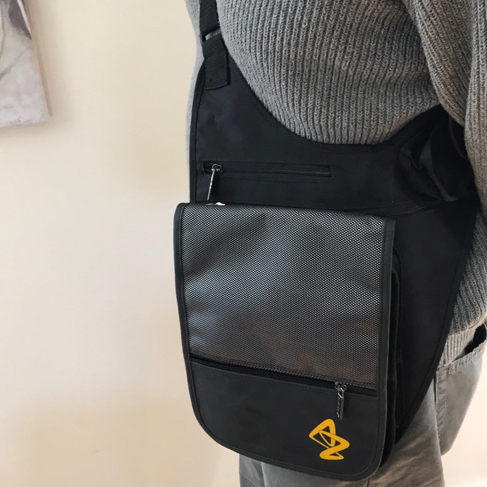 VTG TRAVELWELL Black Bag